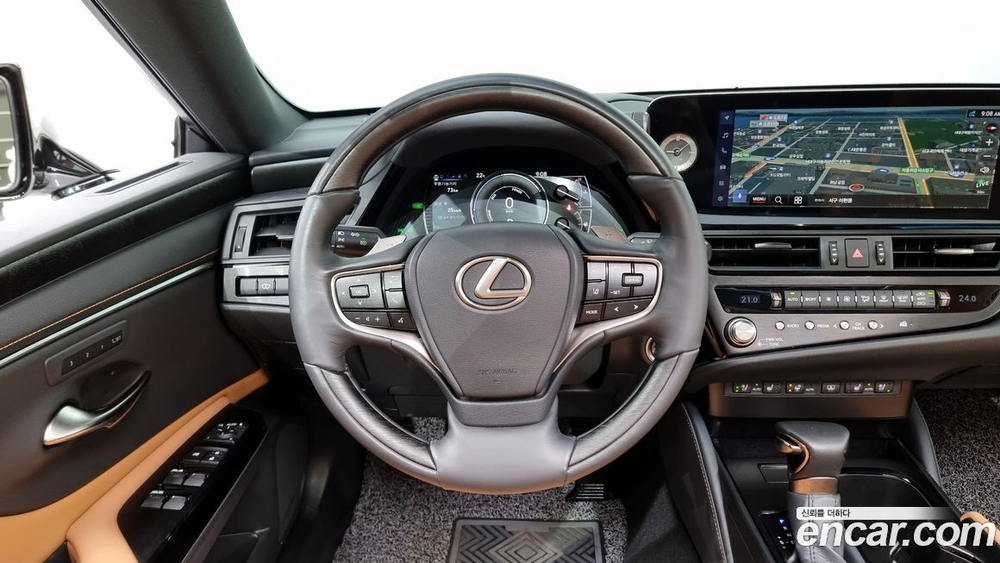 Lexus ES300h 7 Generation Luxury Plus (01.2024)