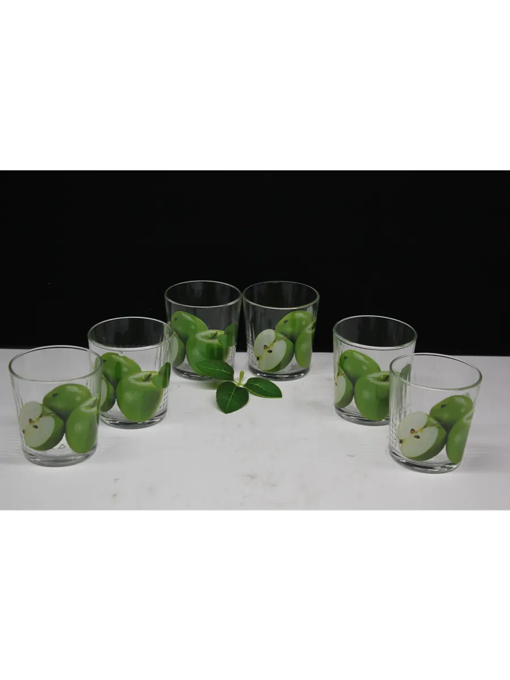 Стакан для напитков сока и воды