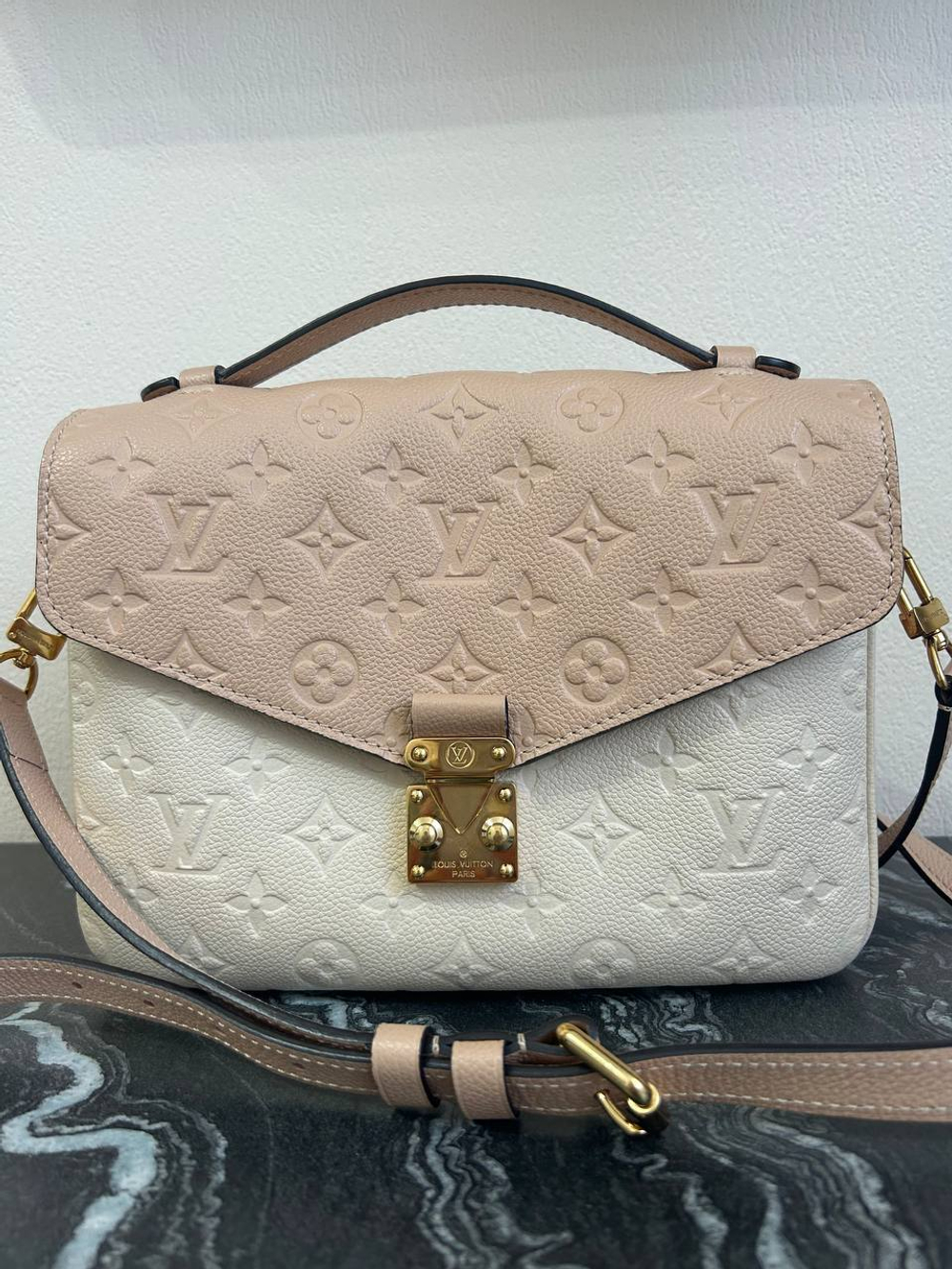 Сумка Louis Vuitton Pochette metis