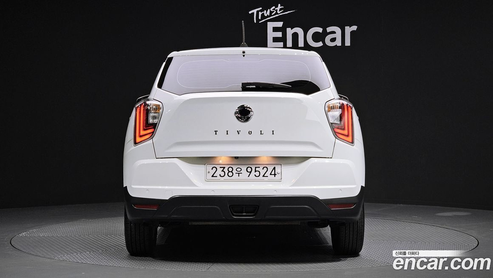 KG Mobility (Ssangyong) Very New Tivoli Бензин 1.5 2WD (03.2020)