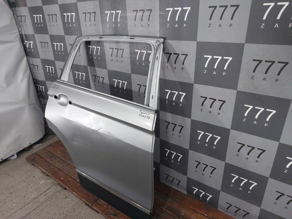 Дверь задняя правая Volkswagen Tiguan 2 16-нв Б/У Оригинал 5NA833056L