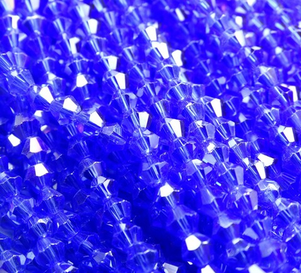 ББ018ДС4 Хрустальные бусины "биконус", цвет: светло-синий AB прозр., размер 4 мм, кол-во: 95-100 шт.
