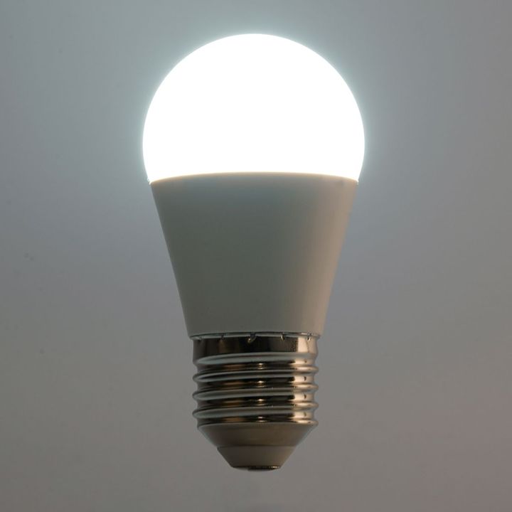 Лампа светодиодная Feron LB-990 E27 15W 6400K 52078