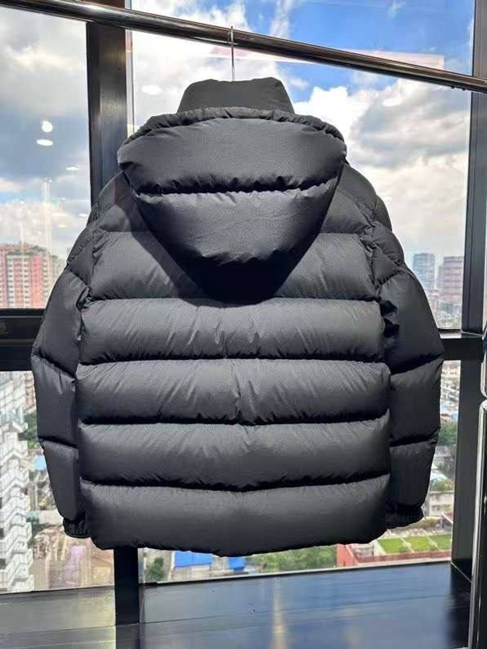 Пуховик Moncler