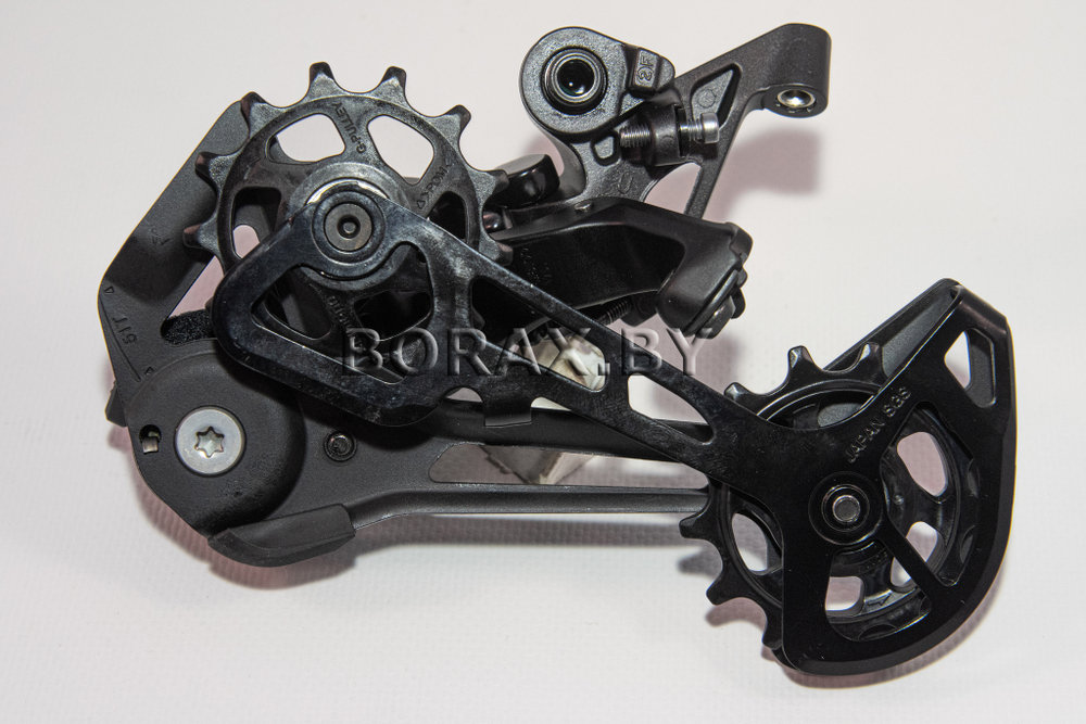 Переключатель задний SHIMANO XT, RD-M8100, SGS, 12 ск, shadow RD+ (поставляется производителем БЕЗ УПАКОВКИ!)