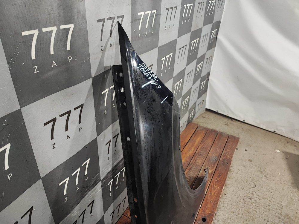 Крыло переднее правое Volkswagen Touareg 3 18-нв Б/У Оригинал 760821106