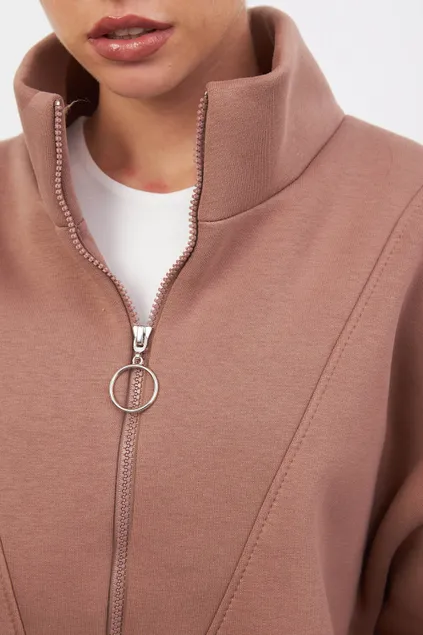 Утепленная олимпийка на молнии цвета молочный шоколад