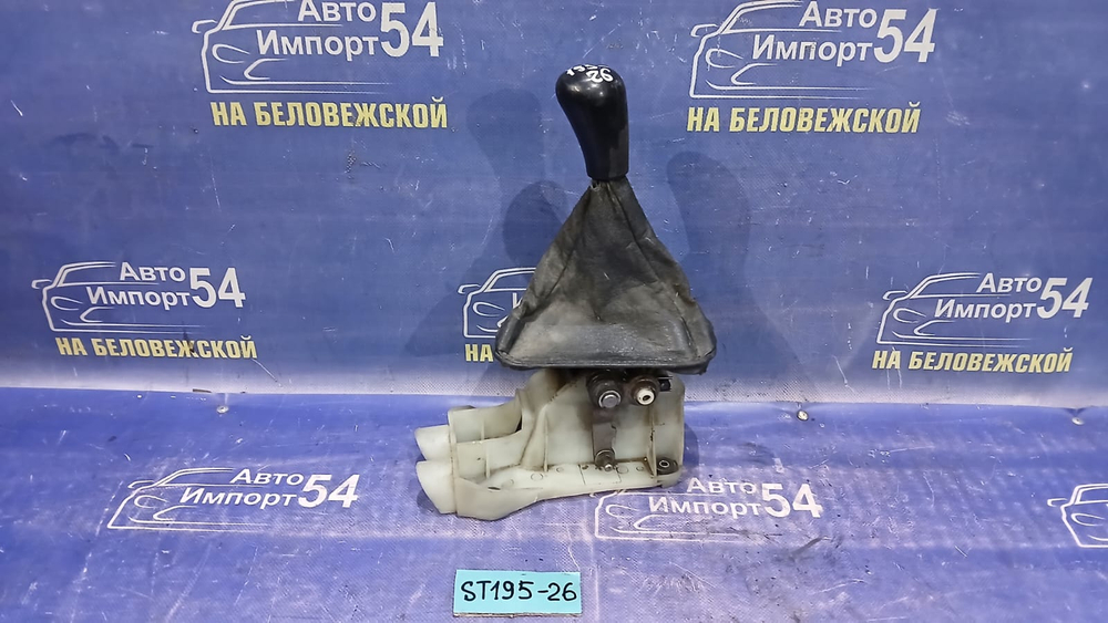Селектор МКПП TOYOTA CARINA 1993