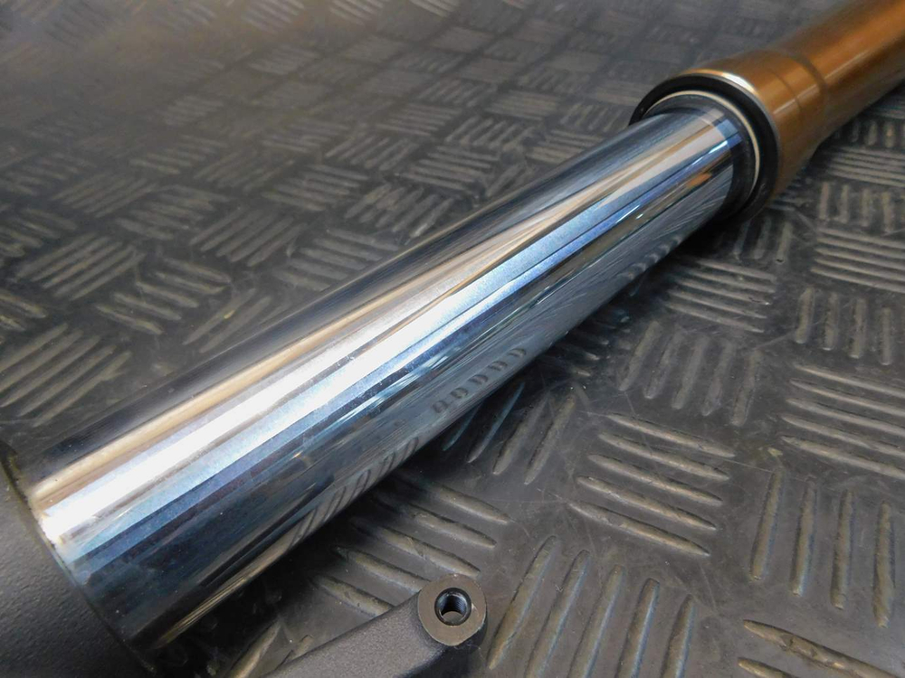 Перо вилки левое CRF1100L Africa Twin 053406