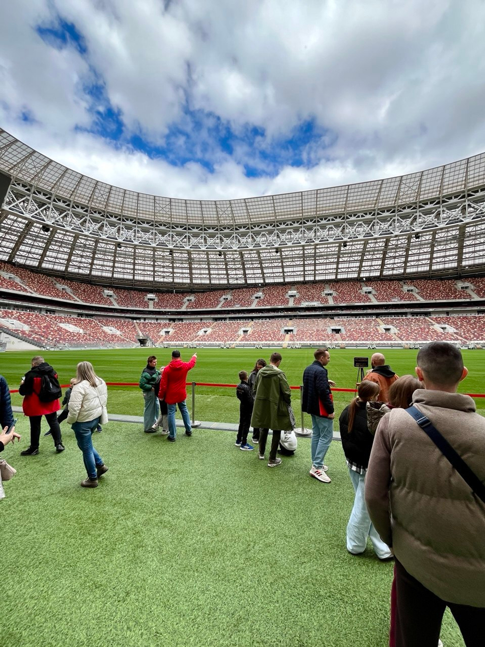 «Большой спорт в Лужниках: пешеходный маршрут по олимпийскому комплексу и экскурсия на стадионе БСА"