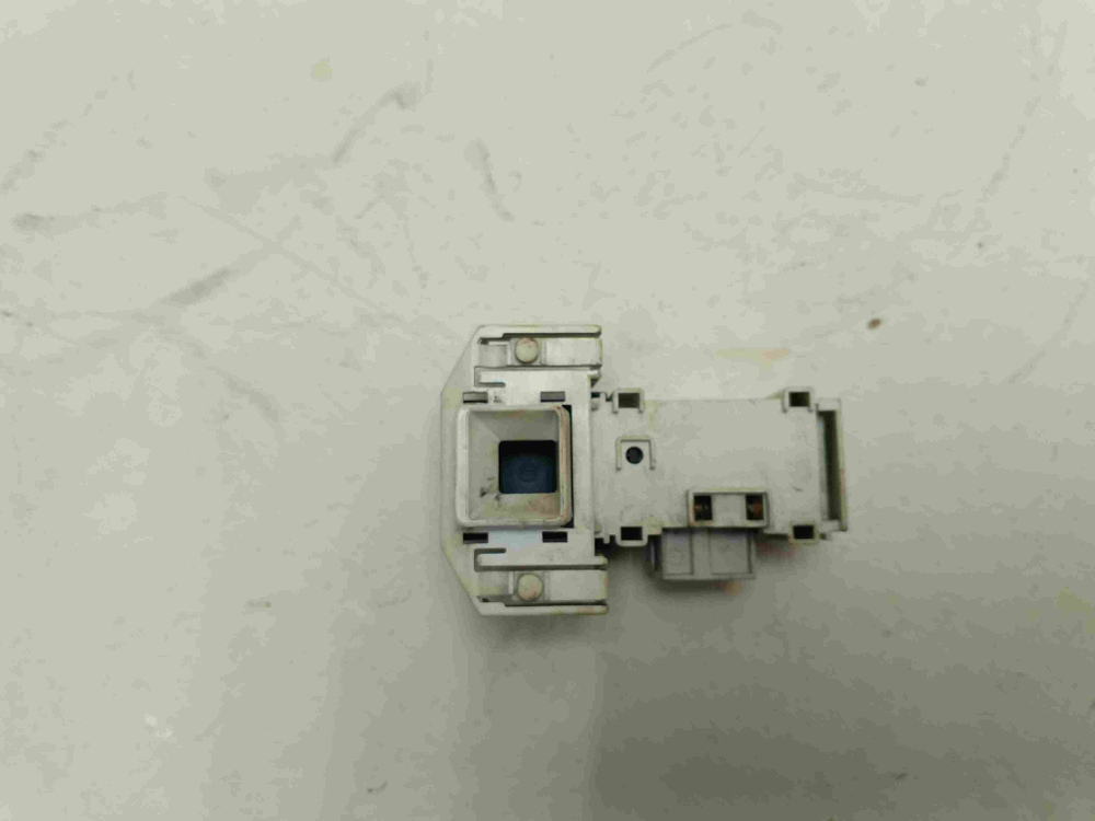 WAE20441OE/13 кт230 Блокировка люка для стиральной машины Bosch WAE20441OE/13 б/у