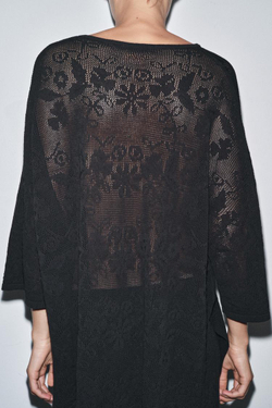 ZARA ТОП ОВЕРСАЙЗ ИЗ ТРИКОТАЖА С ЦВЕТОЧНЫМ РЕЛЬЕФОМ, ЧЕРНЫЙ