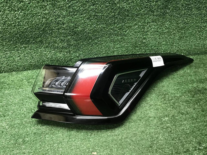 Фонарь правый внешний Zeekr 001 (2021-н.в.)