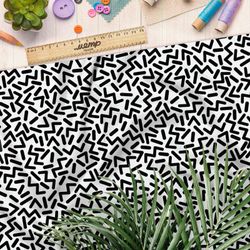 Ткань ниагара черные детальки и буквы