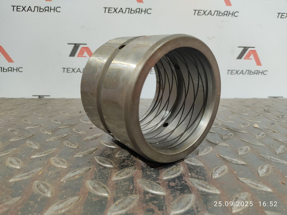 Втулка 3102393