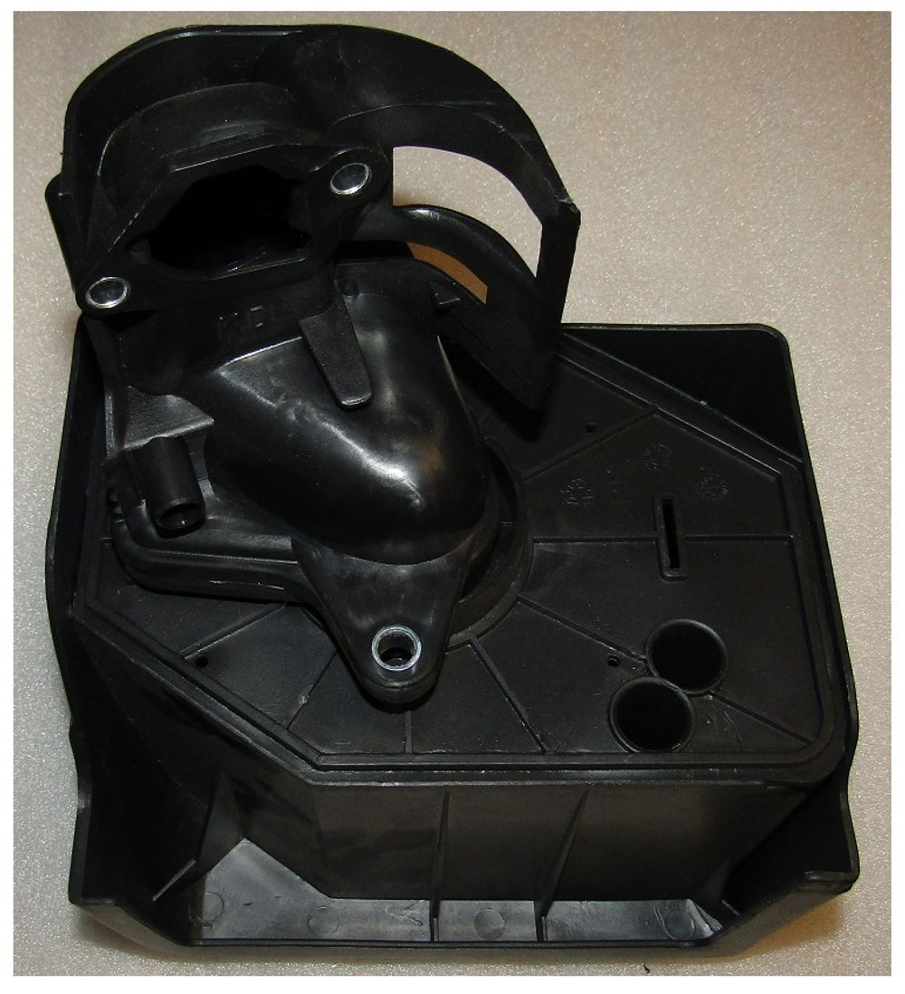 Фильтр воздушный в сборе GX 390/Air filter housing