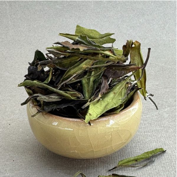 Хун Юнь Бай Ча №21  с озера Солнца и Луны