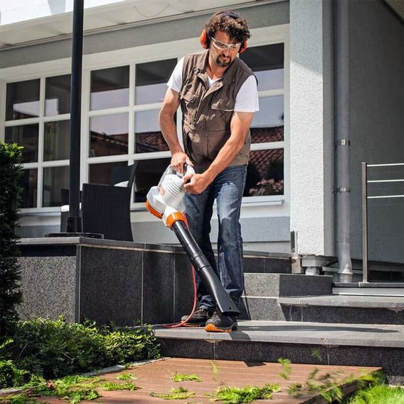 Электрическая воздуходувка Stihl BGE 81