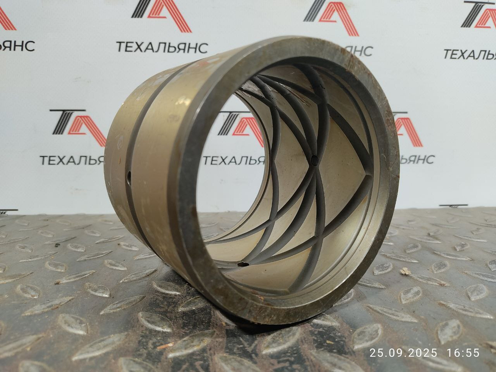 Втулка 61KH-89180