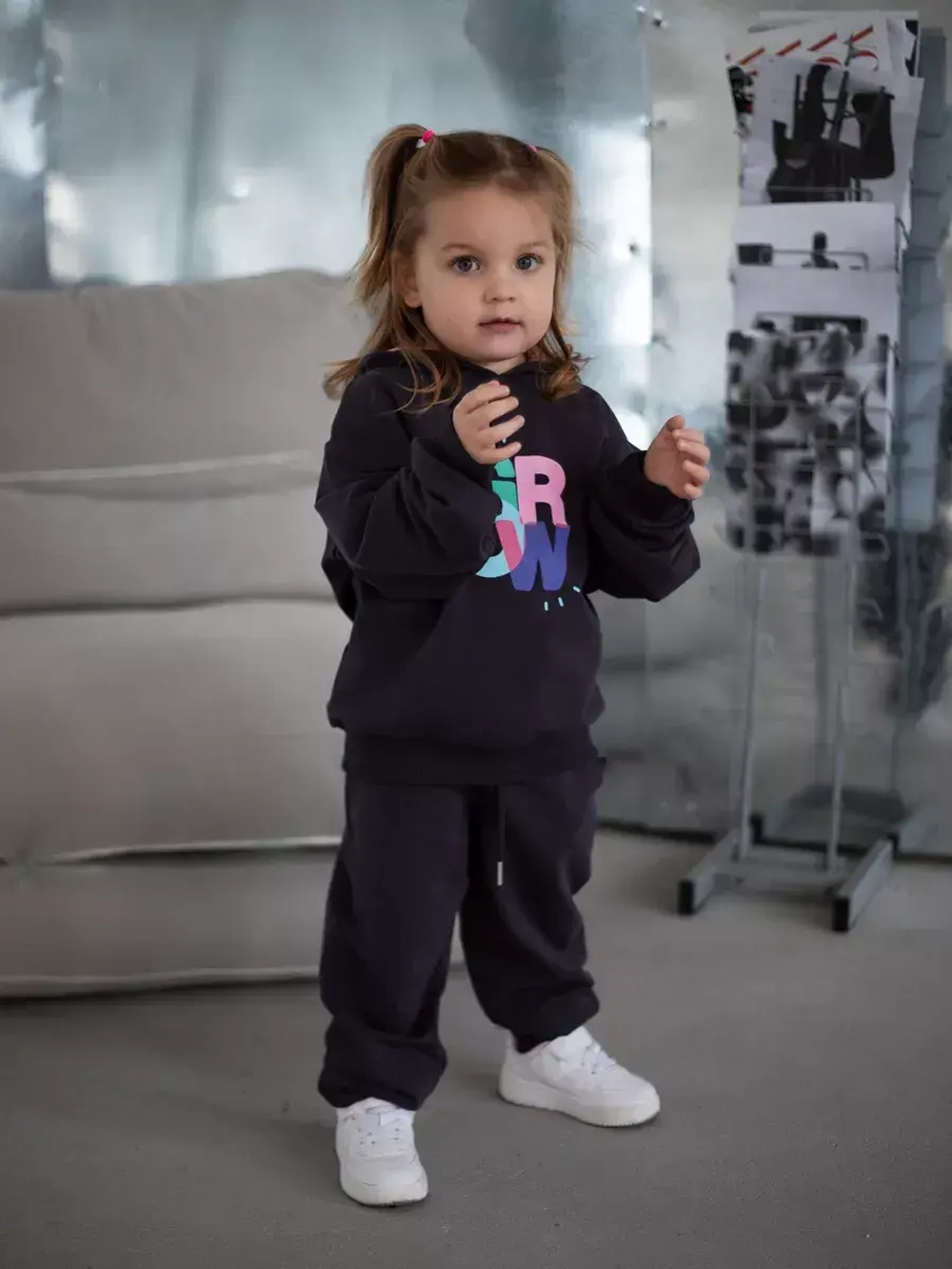 Костюм для девочки на весну, худи и штаны