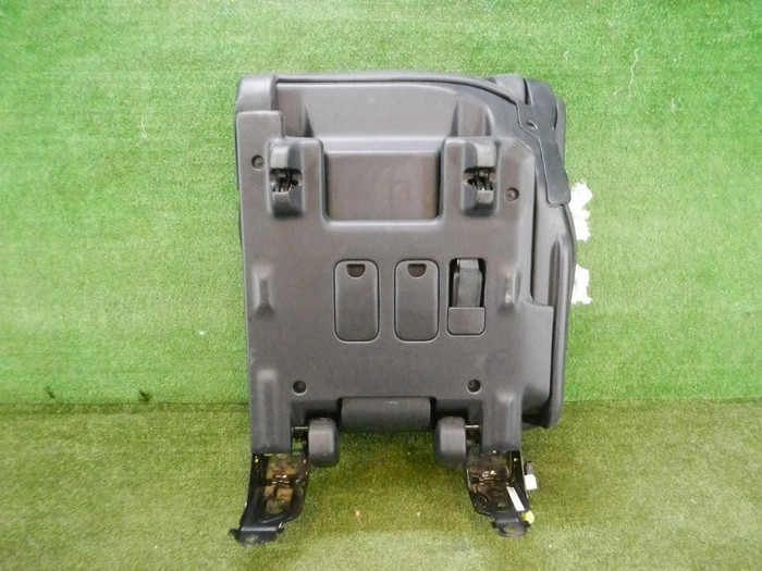 Сиденье заднее правое Lexus LX 3 (2015-2023)