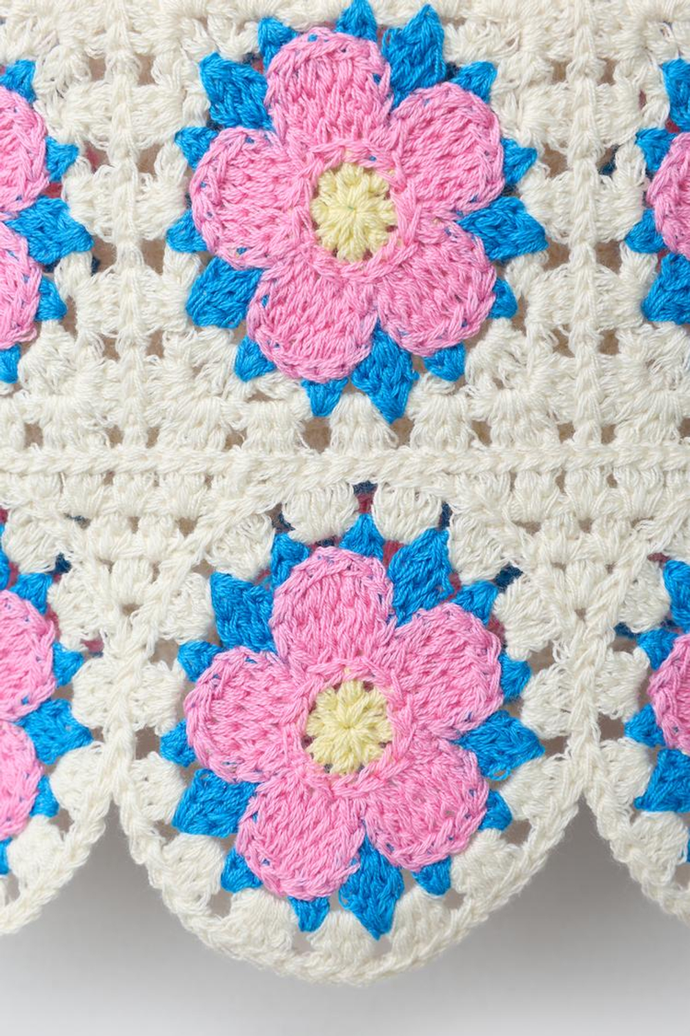 ZARA ТОП С ЦВЕТОЧНЫМ КРУЖЕВОМ КРОШЕ, РОЗОВЫЙ