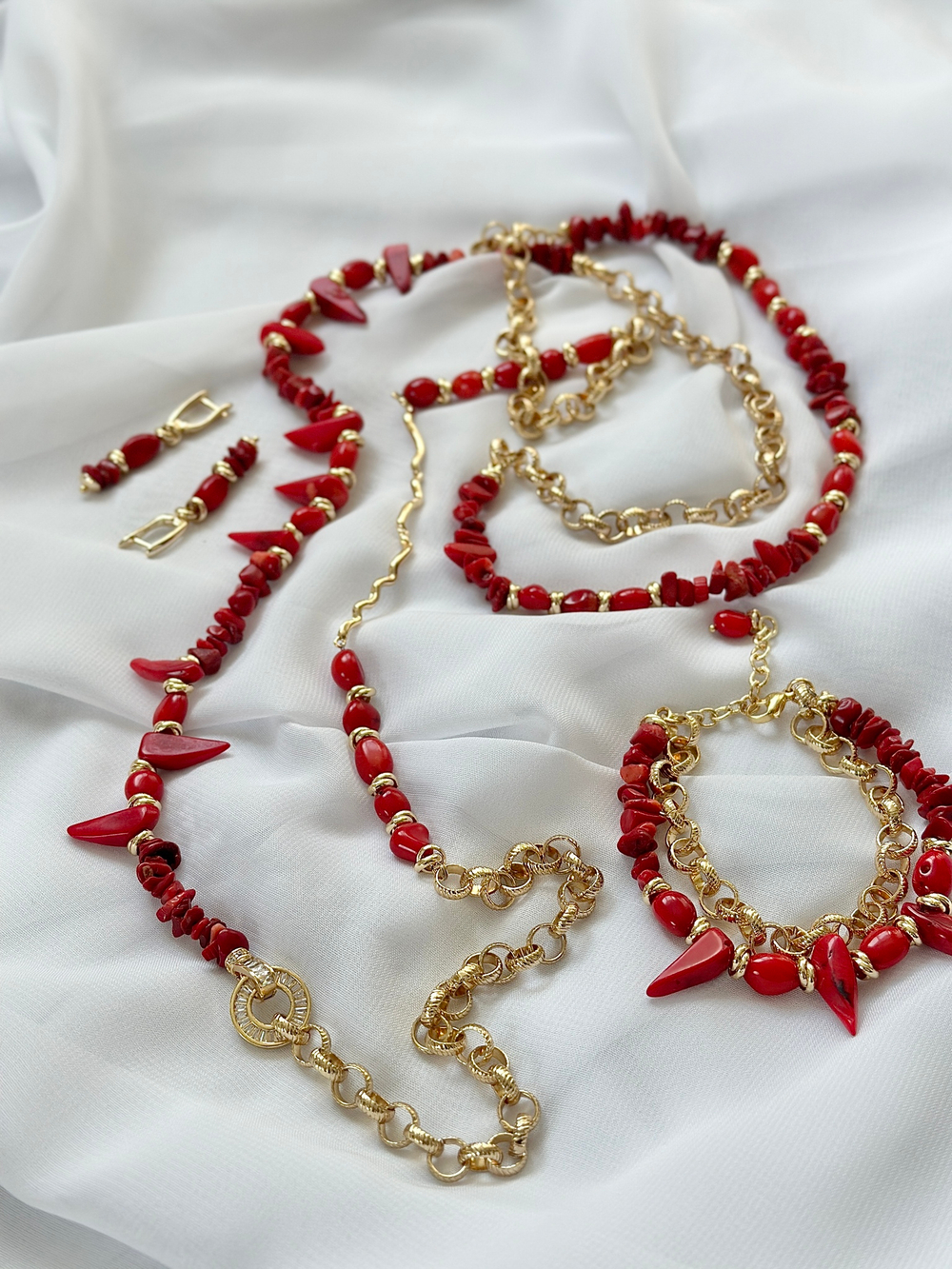 Нить-трансформер из кораллов, фурнитура золото