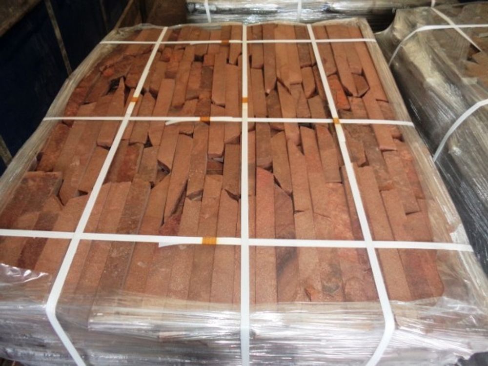 Sandstone tile sawn from 2 sides Terracotta red /m2