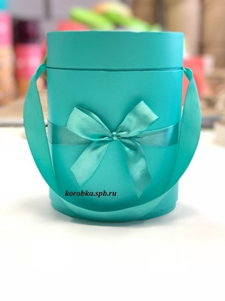 Шляпная коробка D 16 см .Цвет: тиффани . Розница 300 рублей.