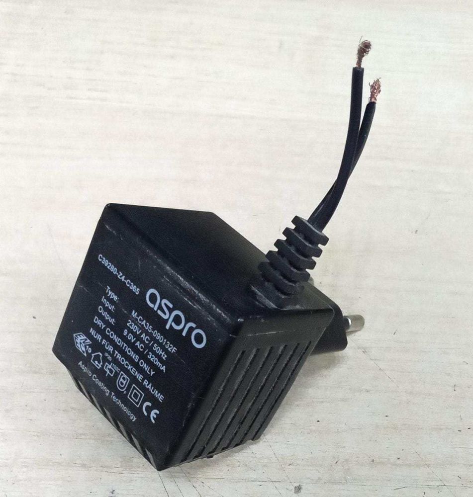 Блок питания ASPRO 9V-320mA (с разбора, без провода и штеккера)