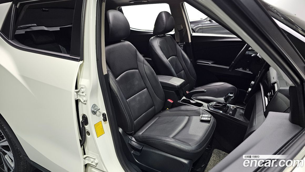 KG Mobility (Ssangyong) Very New Tivoli Бензин 1.5 2WD (04.2020)