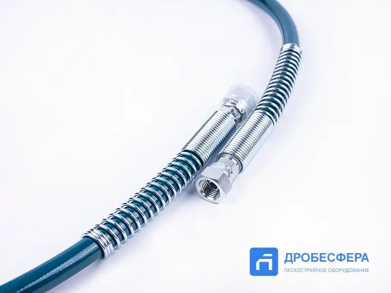 Шланг для окрасочного аппарата 250 бар 1.5 метра 1/4" бирюзовый арт. DP-637H05-1.5