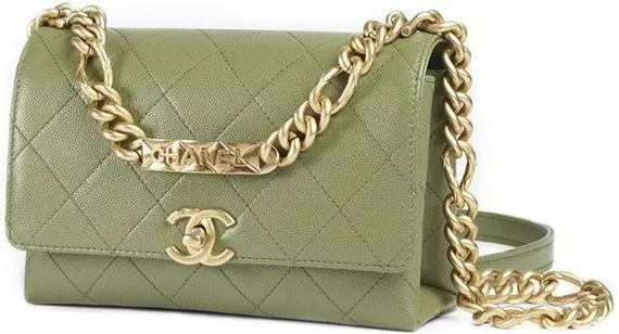 Сумка с клапаном на цепочке Chanel зеленый