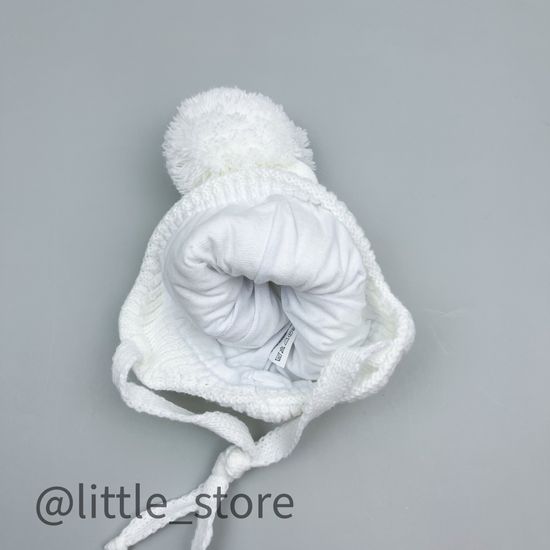 Шапка демисезонная, Белая