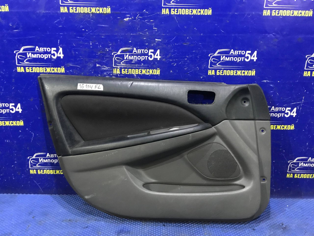 Обшивка двери TOYOTA CALDINA 1997-2002