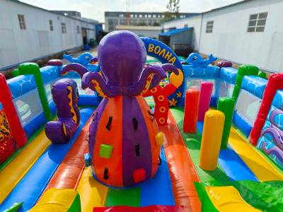 Коммерческий надувной батут «Морская волна 3», 10*6*6 м