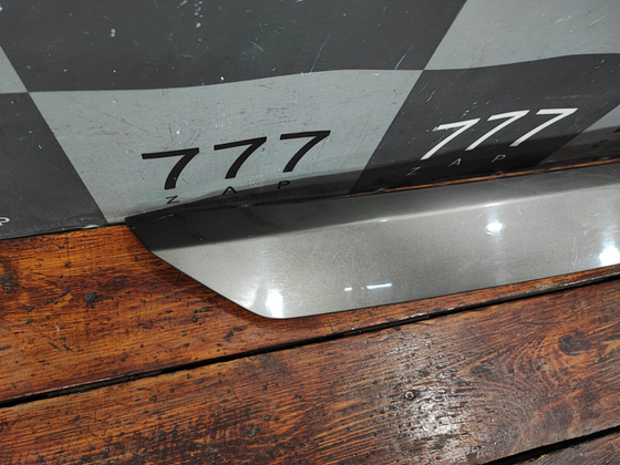 Накладка крышки багажника Toyota RAV4 IV (XA40) 15-19 Б/У Оригинал 768120R900