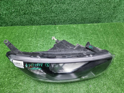 Фара правая Lada Granta (2018-н.в.) галоген