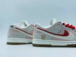 Кроссовки женские Nike Dunk Low Year of the Rabbit Release Details