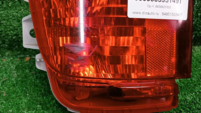 ПТФ левый Toyota Land Cruiser 200 (2015-2021)