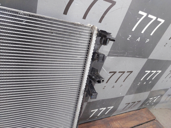 Радиатор двигателя Mercedes GLS (X167) G (W463) Б/У Оригинал A1675006201