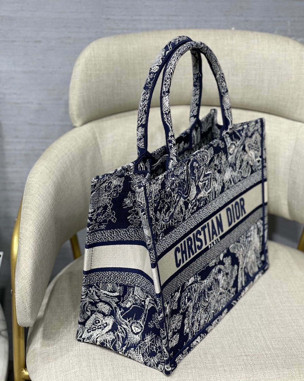 Christian Dior Book Tote 36 cm