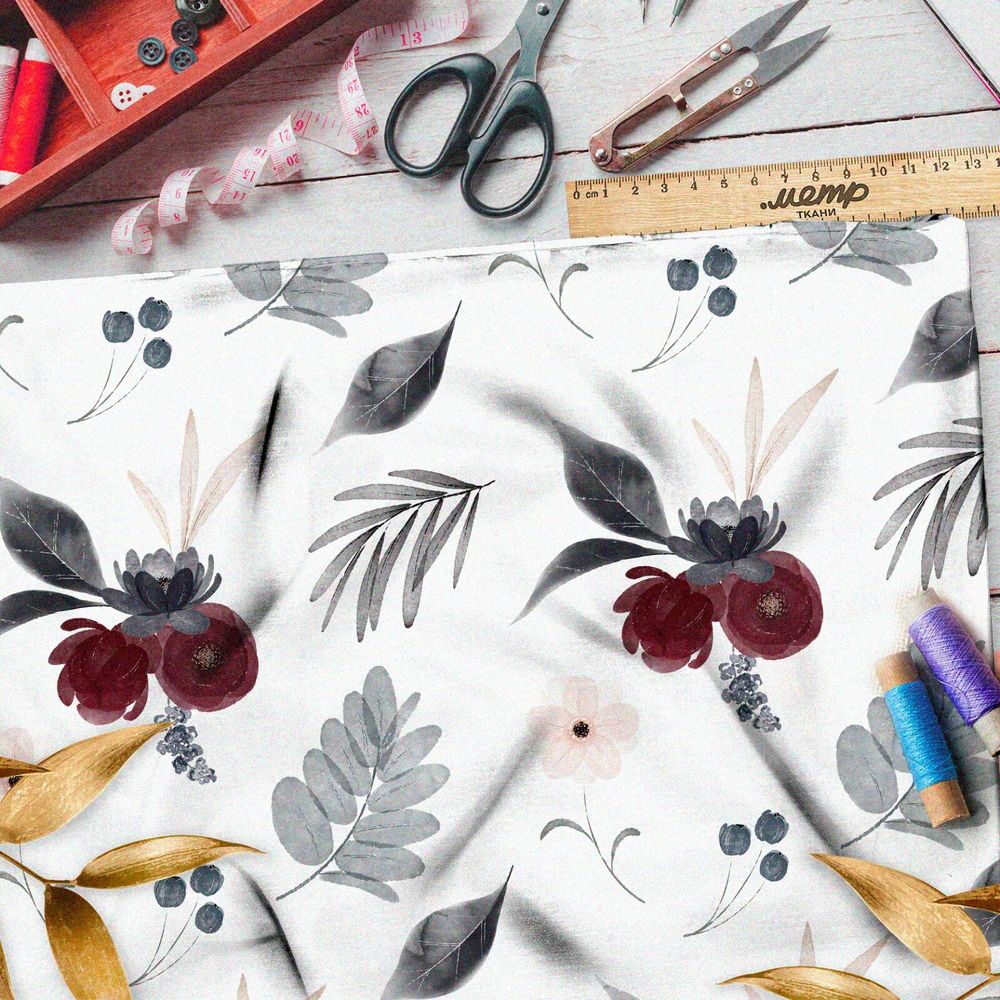 Ткань барби бордовые розы с чёрными листьями на белом фоне