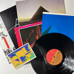 Винтажная виниловая пластинка LP Pink Floyd The Dark Side Of The Moon (Japan 1974) (Obi) (Полный Комплект 2 Постера, Открытка, Буклет)