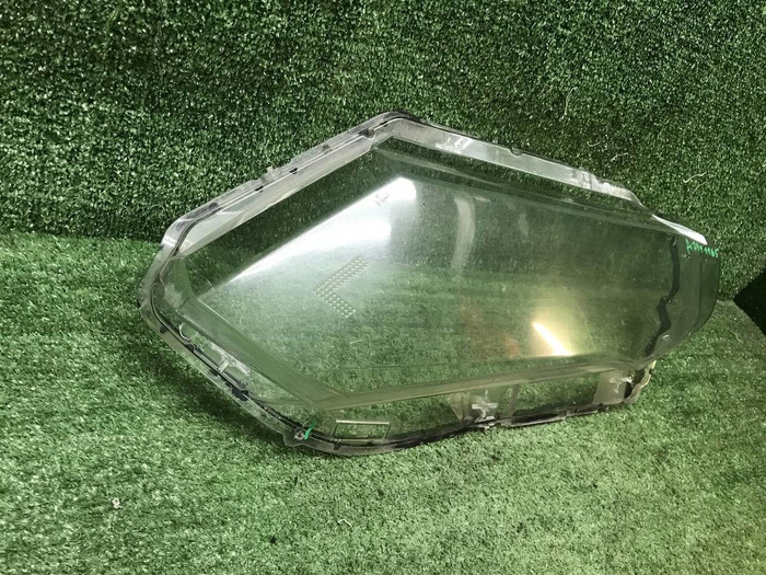 Стекло фары левое Nissan X-Trail Т32 (2017-2022)