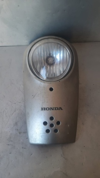 накладка паруса (пластик) с фарой хонда крея скупи 55 honda crea scoopy AF55 (1)