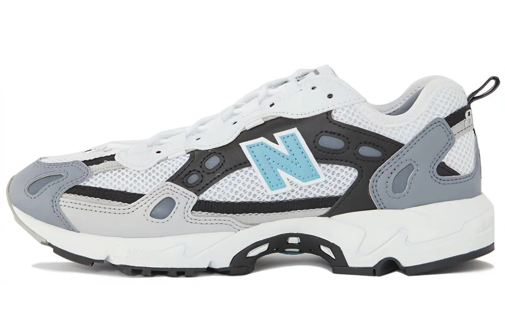 New Balance 827