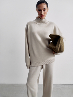 Свитер WEEKEND, жемчужный