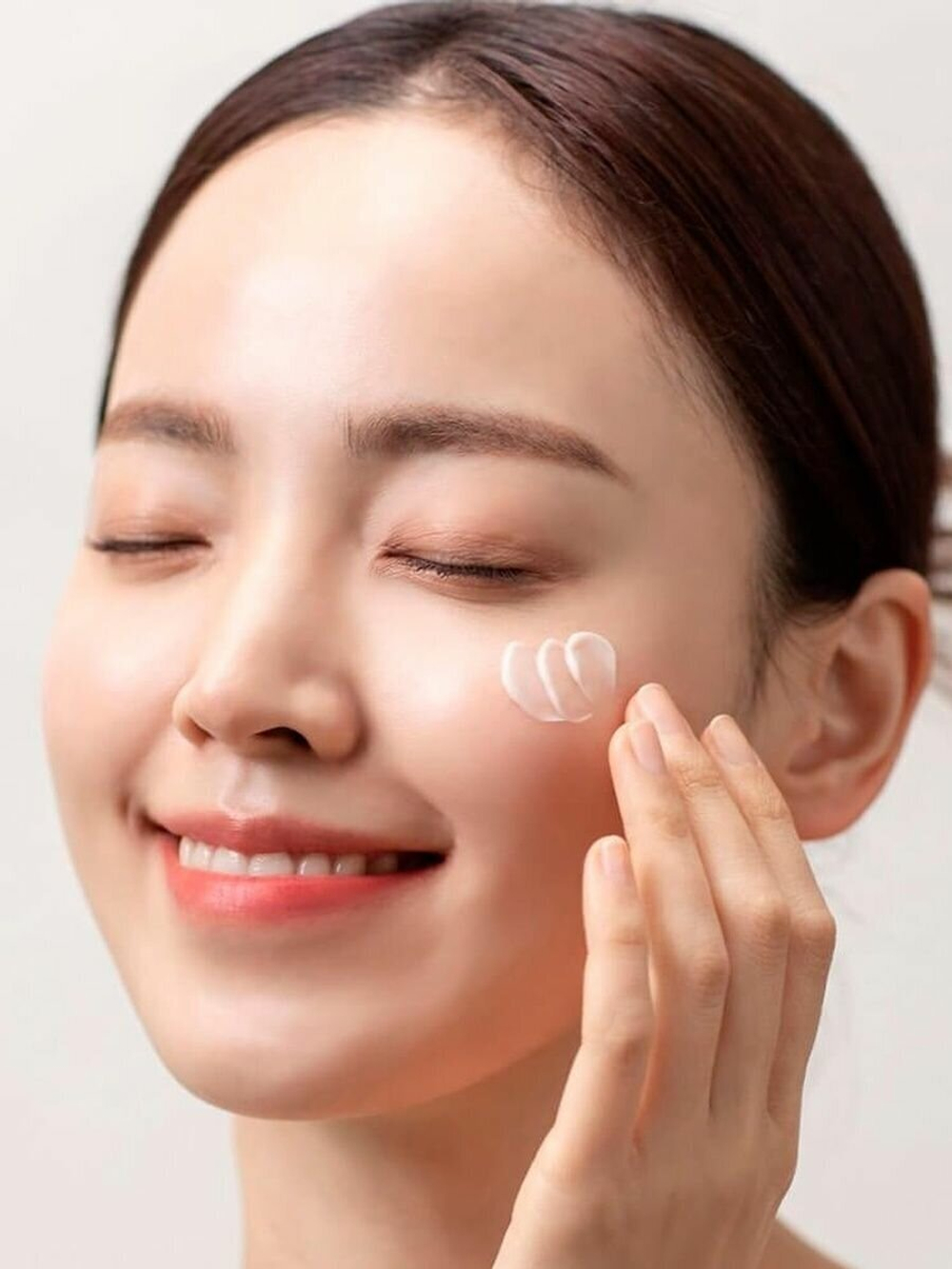 AHC Антивозрастной крем для кожи вокруг глаз с эффектом лифтинга Ten Revolution Real Eye Cream For Face, 30 мл.