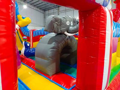 Коммерческий надувной батут «Парк развлечений 2» 12*6*7 м